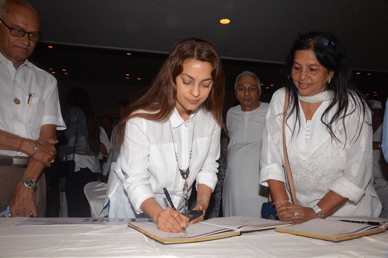 Nana Chudasama's Prayer Meet Nana Chudasama,Mumbai,Bollywood,Abhishek Bachchan,abhishek bachchan aishwarya rai bachchan,abhishek bachchan wife,Aishwarya Rai Bachchan,Aishwarya rai,Suniel Shetty