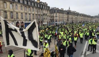 Yellow vests movement,yellow vests paris,yellow vest riots,gilets jaunes,France protests labor laws,france protests,Emmanuel Macron,emmanuel macron president