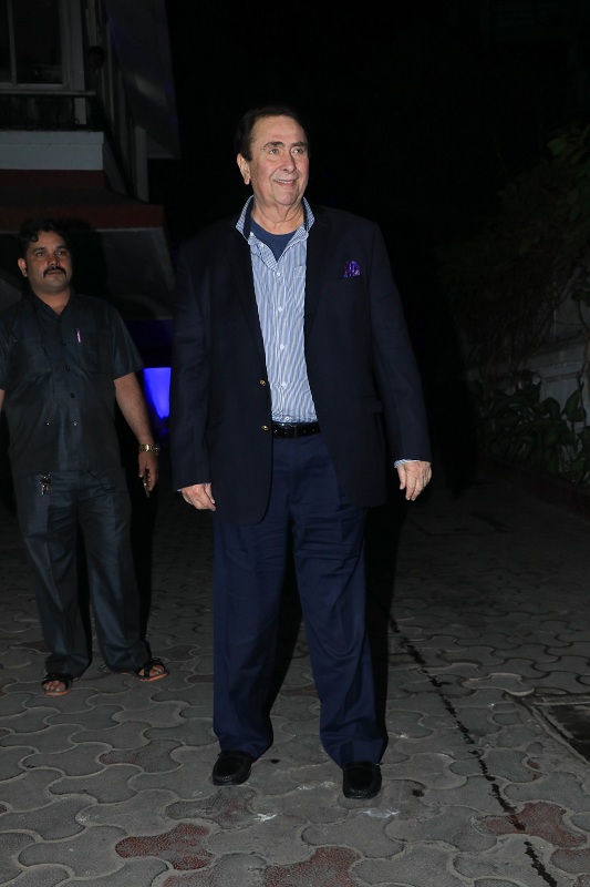 Sanjay Khan Turns 78 Sanjay khan,Sanjay Khan Turns 78,Hrithik Roshan,hrithik roshan sussanne khan,Zayed Khan,sussanne khan father,Sussanne Khan,sussanne khan hrithik roshan