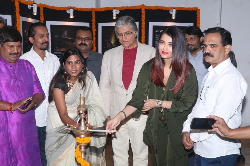 Mumbai Moments 2019 Launch Mumbai Moments 2019,Aishwarya Rai Bachchan,Aishwarya rai Bachchan photos,Aishwarya rai bachchan movies,aishwarya rai bachchan daughter,aishwarya rai bachchan husband,aishwarya rai bachchan abhishek bachchan,Calendar Launch,Calendar 2019