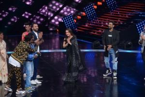 Madhuri dixit nene,Madhuri Dixit Nene dance plus 4,remo,remo d'souza,Remo D Souza,Dance Plus 4,Bollywood,Dance Plus 4 show