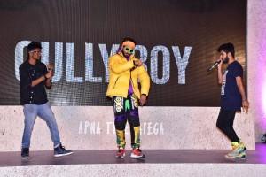 Ranveer Singh,ranveer singh gully boy,ranveer singh upcoming movies,Alia Bhatt,Alia Bhatt Gully Boy,Indian Hip-Hop,Gully Boy trailer,Gully Boy movie trailer,Gully Boy movie