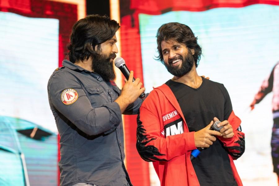 Yash Sends his Wishes to Vijay Devarakonda and Dear Comrade Team Yash,vijay devarakonda,vijay deverakonda,rashmika mandanna,dear comrade,yash vijay devarakonda