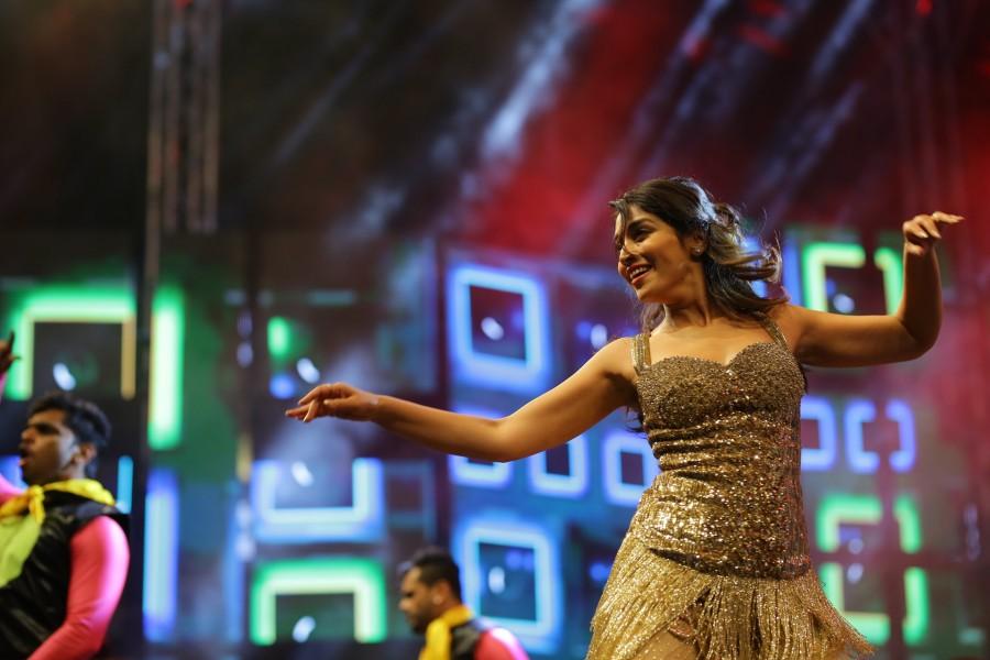 Shriya Saran Performs at SIIMA Awards 2019 Siima awards,siima awards 2019,siima awards hot pics,shriya saran,niddhi agrewal,ashika ranganath,shanvi srivastava