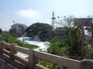 Toxic Foam Comes out of Bangalore Varthur Lake