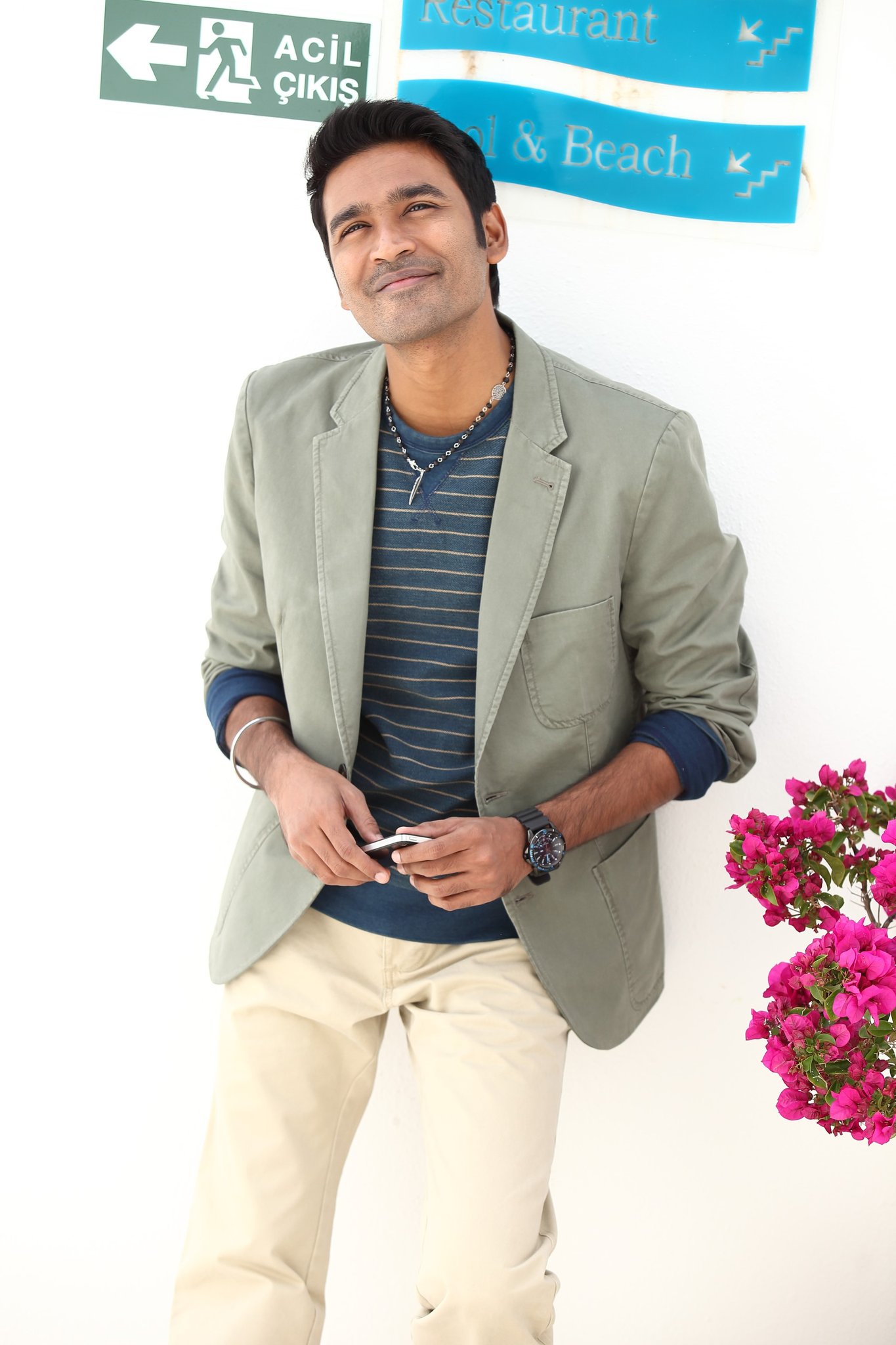 Pin by Aastha Singh on DHANUSH | Actor photo, Actors images, Actor picture