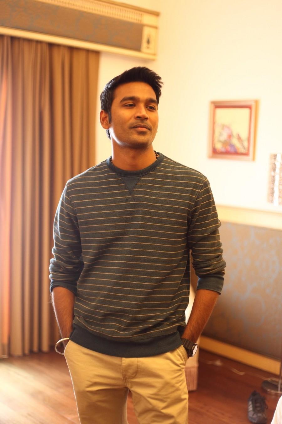 Dhanush's still from Ennai Noki Paayum Thota Ennai noki paayum thota,enai noki paayum thota,dhanush,ennai noki paayum thota movie stills,enai noki paayum thota pics,enai noki paayum thota photos
