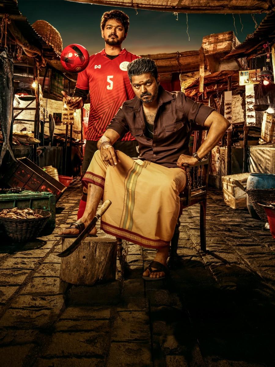 VIjay as Footballer and Gangster Bigil,bigil movie stills,bigil high quality pictures,bigil hq pics,vijay high quality photos,vijay,thalapathy vijay
