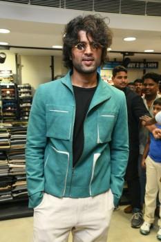 Vijay Devarakonda at a Mall Launch