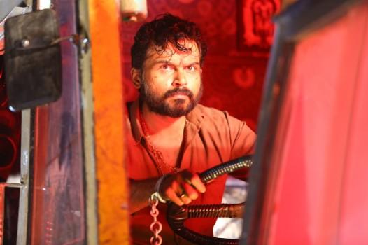 Karthi in Kaithi