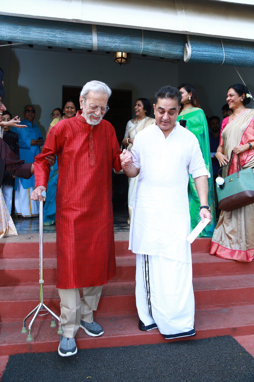 Kamal Haasan with his Brother Charuhasan Kamal haasan,kamal haasan birthday,kamal haasan 65th birthday,kamal haaasan birthday celebration