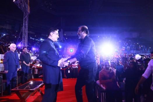 Kamal Haasan greets Rajinikanth at Ungal Naan