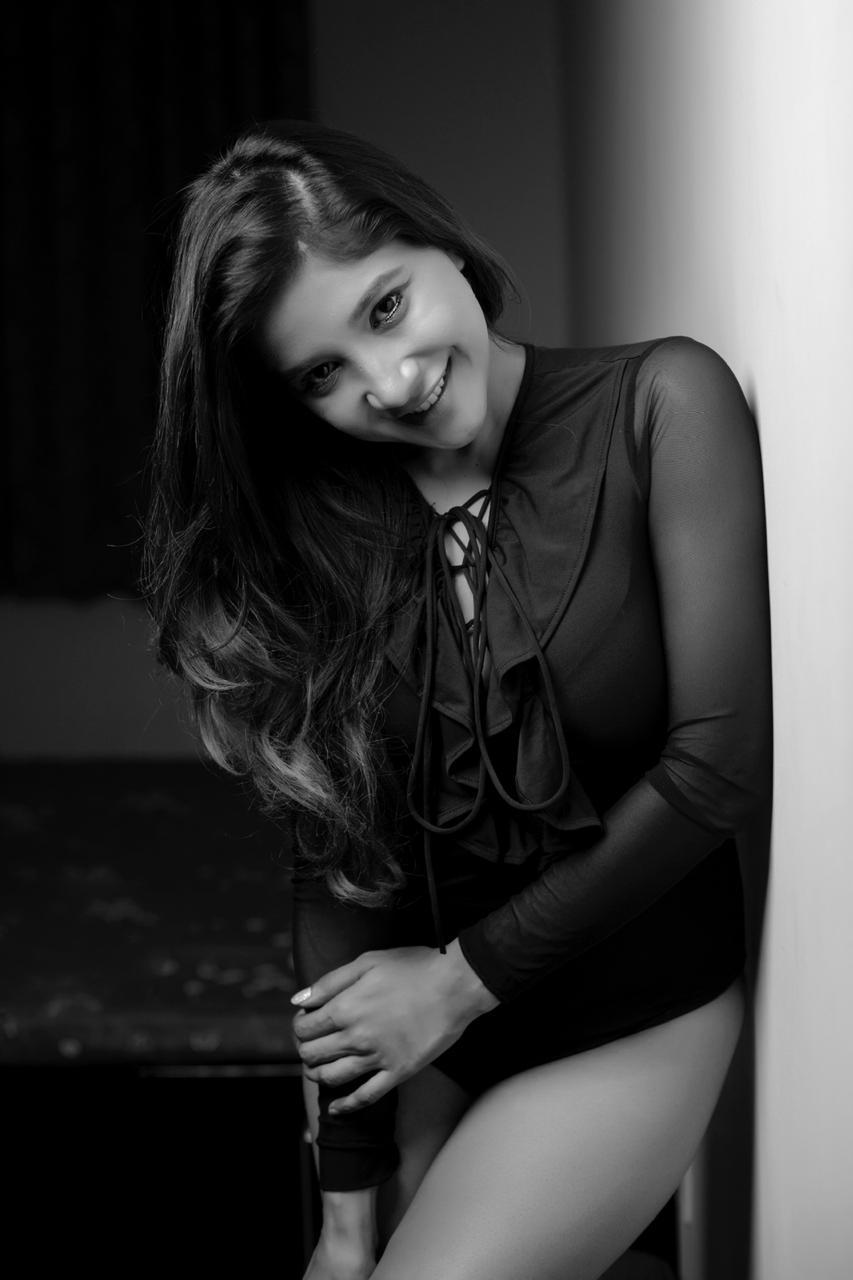 Sakshi Agarwal Sakshi agarwal,actress sakshi agarwal,sakshi agarwal bikini,sakshi agarwal swimsuit,sakshi agarwal hot in bikini