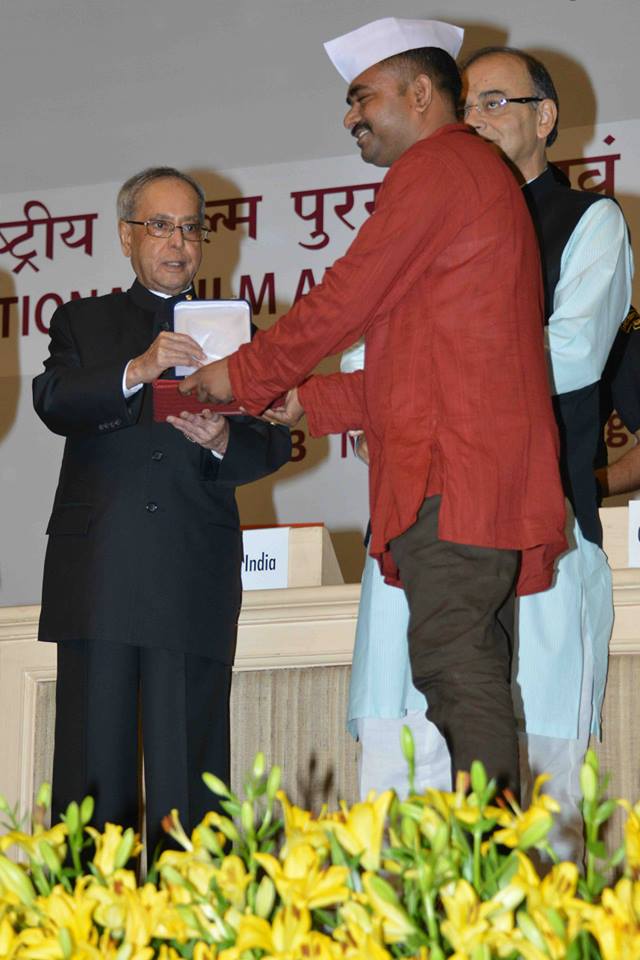 Pranab Mukherjee presenting 62nd National Film Awards National film awards 2014,national film awards 2015,national film awards photos,Kangana Ranaut national award,national award winners,Gopi sunder