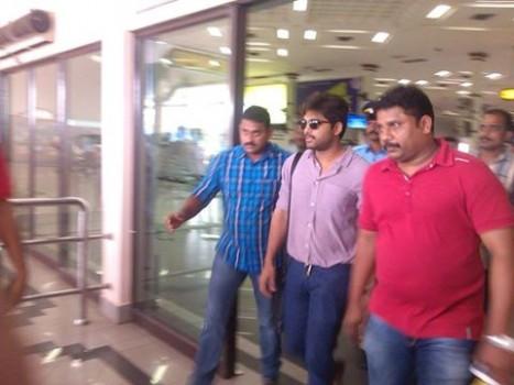Allu Arjun Spotted in Kerala