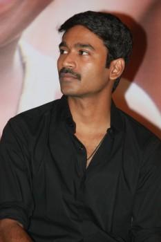 Dhanush at Kaaka Muttai Audio Launch