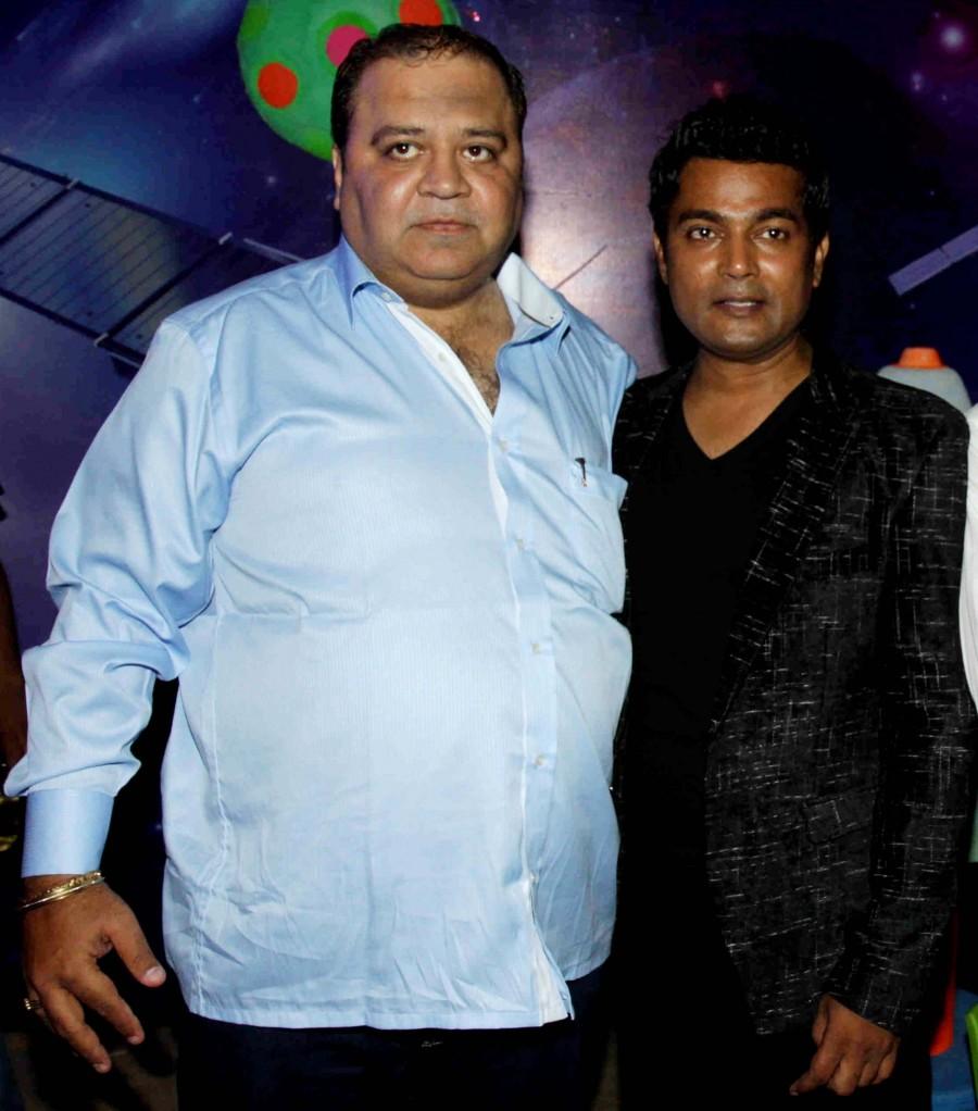 Kishore Dingra and Navin Prabhakar Anil kapoor,preity zinta,Dharmendra,birthday bash,Kishore Dingra,Kishore Dingra's son birthday bash,hot images