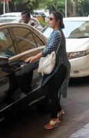 Vidya Balan spotted at Airport,Vidya Balan,actress Vidya Balan,Vidya Balan at airport,Vidya Balan pics,Vidya Balan images,Vidya Balan photos,Vidya Balan stills,Vidya Balan pictures,actress Vidya Balan pics,actress Vidya Balan images,actress Vidya Balan ph