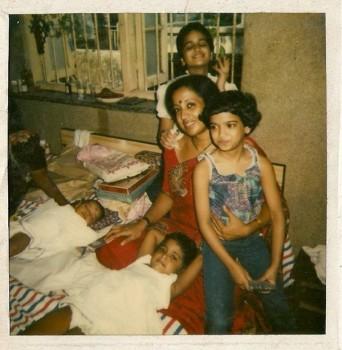 Sameera Reddy with her mom and siblings