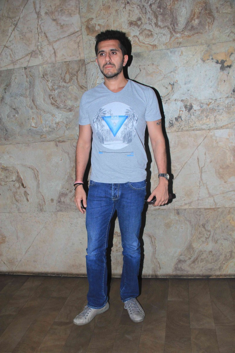 Dil Dhadakne Do Special Screening at Lightbox Dil Dhadakne Do,Dil Dhadakne Do Special Screening,Dil Dhadakne Do Special Screening at Lightbox,bollywood movie Dil Dhadakne Do,event,bollywood event,Malaika Arora Khan,actress Malaika Arora Khan,Malaika Arora Khan pics,Malaika Arora Khan images,Amrita Ar