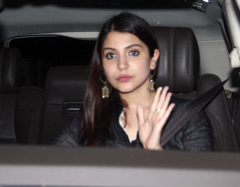 Anuskha Sharma Spotted At Ranbir Kapoor House Celebs Spotted At Ranbir Kapoor House,Ranbir Kapoor,actor Ranbir Kapoor,Karan Johar,Arjun Kapoor,Anuskha Sharma,Bombay Velvet,Bombay Velvet movie,bollywood movie Bombay Velvet