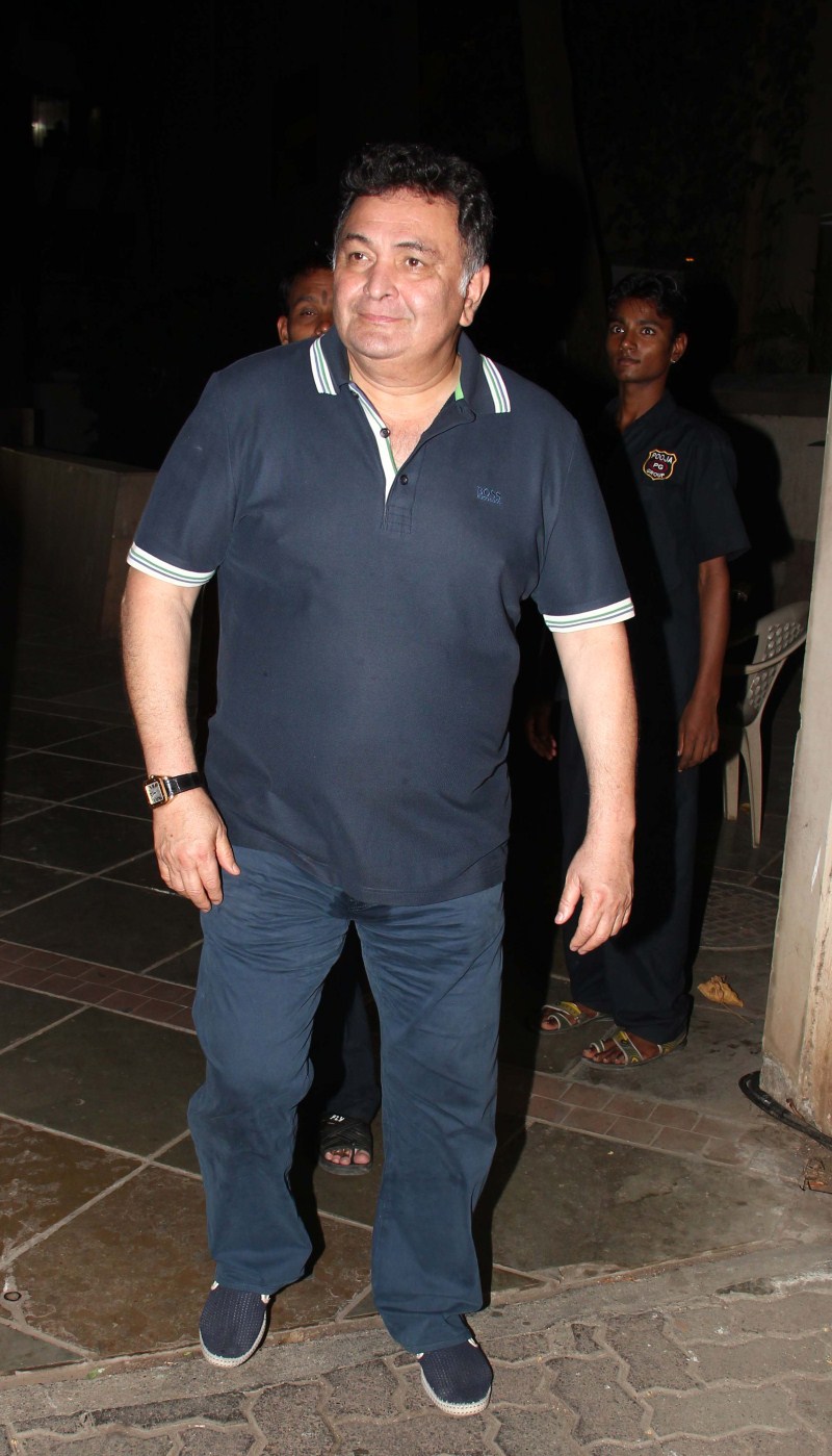Rishi Kapoor Spotted At Ranbir Kapoor House Celebs Spotted At Ranbir Kapoor House,Ranbir Kapoor,actor Ranbir Kapoor,Karan Johar,Arjun Kapoor,Anuskha Sharma,Bombay Velvet,Bombay Velvet movie,bollywood movie Bombay Velvet