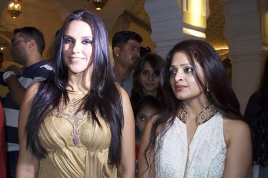 Designer Rajneeral Babuta with Neha Dhupia