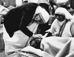 Mother Teresa,mother teresa rare photos,Mother Teresa photos,Mother Teresa with diana,Mother Teresa with pope john paul 2
