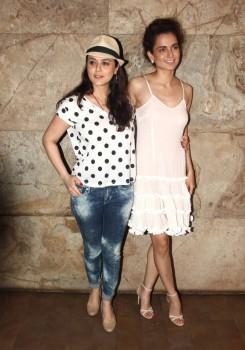 Preity Zinta attends Kangana Ranaut's 'Tanu Weds Manu Returns' Special Screening