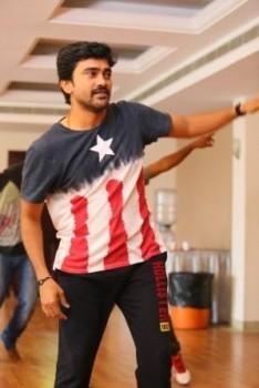 Pratish Nandan rehearsing before Asianet TV Awards 2015