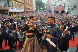 Kareena Kapoor inaugurates Malabar Gold in Kuala Lumpur,Kareena Kapoor,actress Kareena Kapoor,Kareena Kapoor Khan,Malabar Gold,Malabar Gold in Kuala Lumpur,Kareena Kapoor's Malabar Gold,Malabar gold and diamonds,Kareena Kapoor pics,Kareena Kapoor images,K