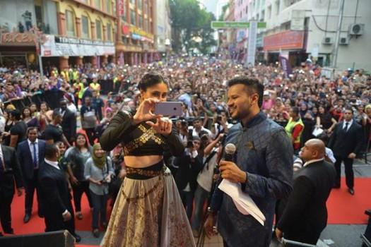 Kareena Kapoor inaugurates Malabar Gold Showroom in Kuala Lumpur