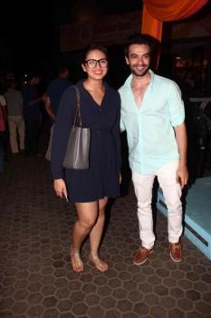 Celebs watches Neetu Chandra's movie Umrao Jaan at Prithvi Theatre