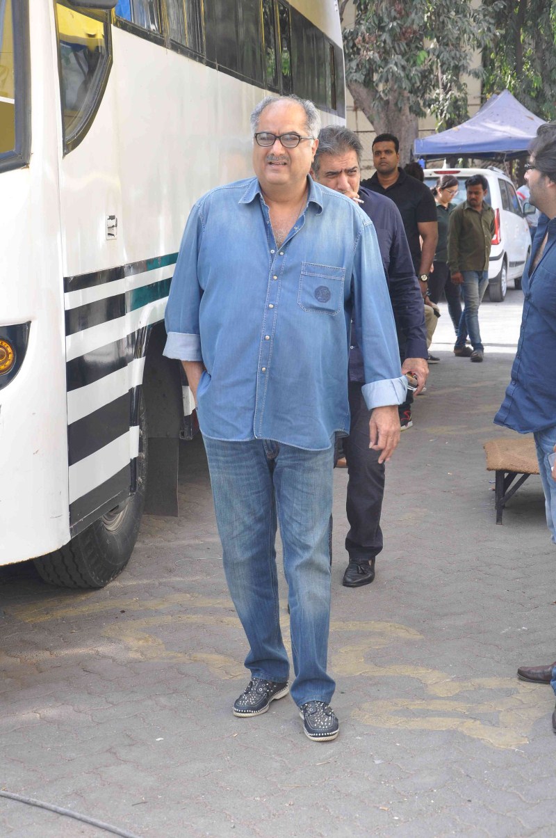 Boney Kapoor spotted at Mehboob Studio Boney Kapoor and Sonaakshi Raaj spotted at Mehboob Studio,Boney Kapoor spotted at Mehboob Studio,Sonaakshi Raaj spotted at Mehboob Studio,Boney Kapoor,Sonaakshi Raaj,Sonaakshi Raaj pics,Fashion designer Sonaakshi Raaj