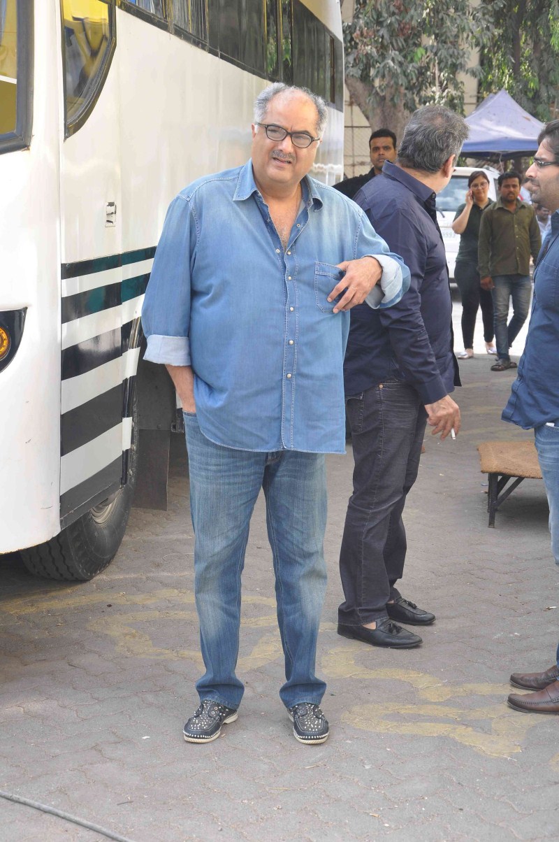 Boney Kapoor spotted at Mehboob Studio Boney Kapoor and Sonaakshi Raaj spotted at Mehboob Studio,Boney Kapoor spotted at Mehboob Studio,Sonaakshi Raaj spotted at Mehboob Studio,Boney Kapoor,Sonaakshi Raaj,Sonaakshi Raaj pics,Fashion designer Sonaakshi Raaj