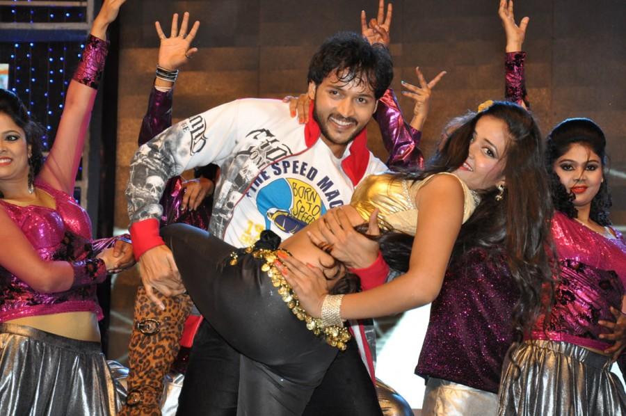 'S/o Satyamurthy' audio launch took place on Sunday. S/O Satyamurthy,allu arjun,S/O Satyamurthy audio launch,Samantha Ruth Prabhu,sneha,Audio launch photos