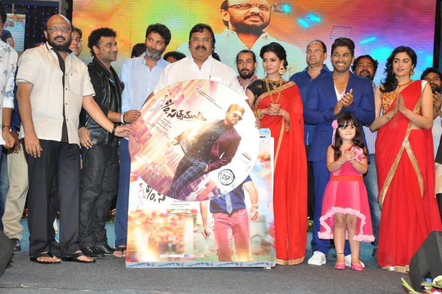 Cast and crew of 'S/o Satyamurthy' during its audio launch S/O Satyamurthy,allu arjun,S/O Satyamurthy audio launch,Samantha Ruth Prabhu,sneha,Audio launch photos