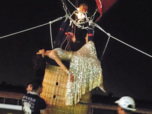 Bollywood Actress Priyanka Chopra rides a hot air balloon to start her performance at AIBA 2015 Priyanka Chopra dance performance at AIBA 2015,Priyanka Chopra rides a hot air balloon to start her performance at AIBA 2015,Priyanka Chopra at AIBA 2015,actress Priyanka Chopra at AIBA 2015,AIBA 2015,Priyanka Chopra performance at AIBA 2015,Priyanka Chop