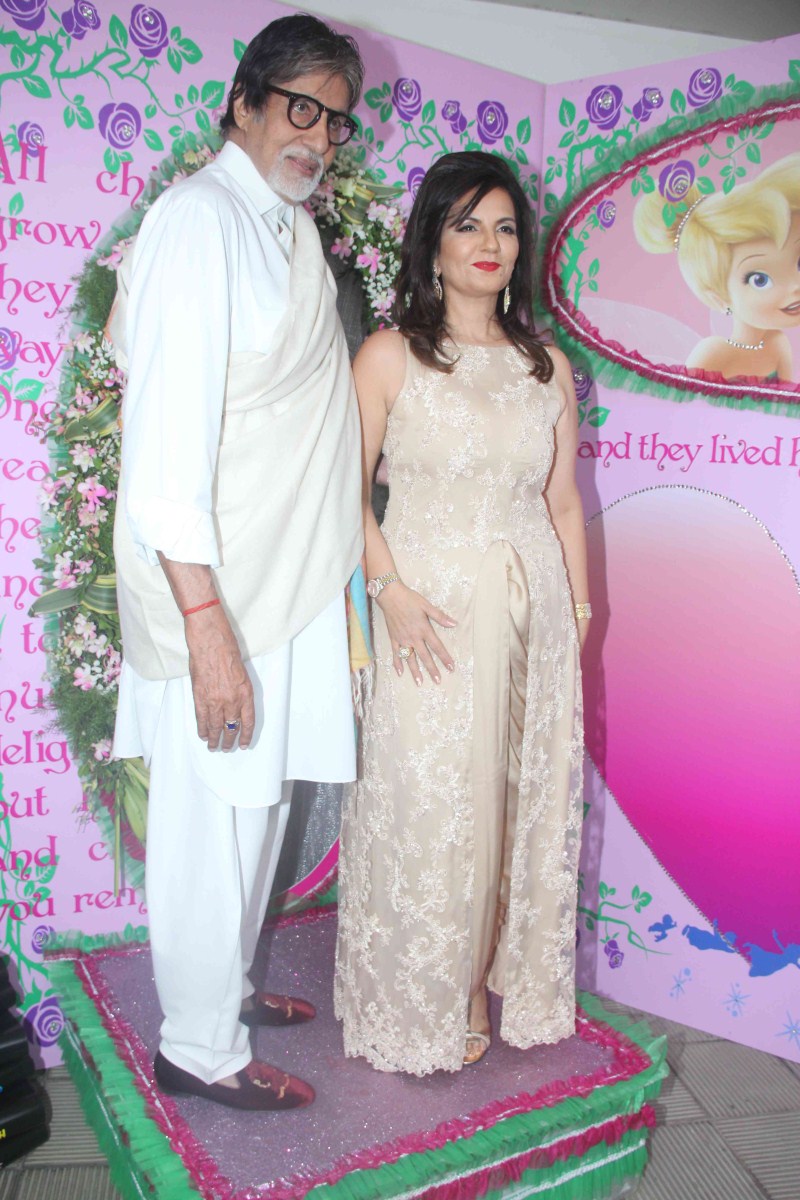 Amitabh Bachchan at Nishka Lulla's Wedding Brunch Party Amitabh Bachchan at Nishka Lulla's Wedding Brunch Party,Amitabh Bachchan at Nishka Lulla's Wedding party,Amitabh Bachchan at Nishka Lulla's Wedding,Amitabh Bachchan,actor Amitabh Bachchan,Amitabh Bachchan pics,Amitabh Bachchan images,Amitabh Bachchan phot
