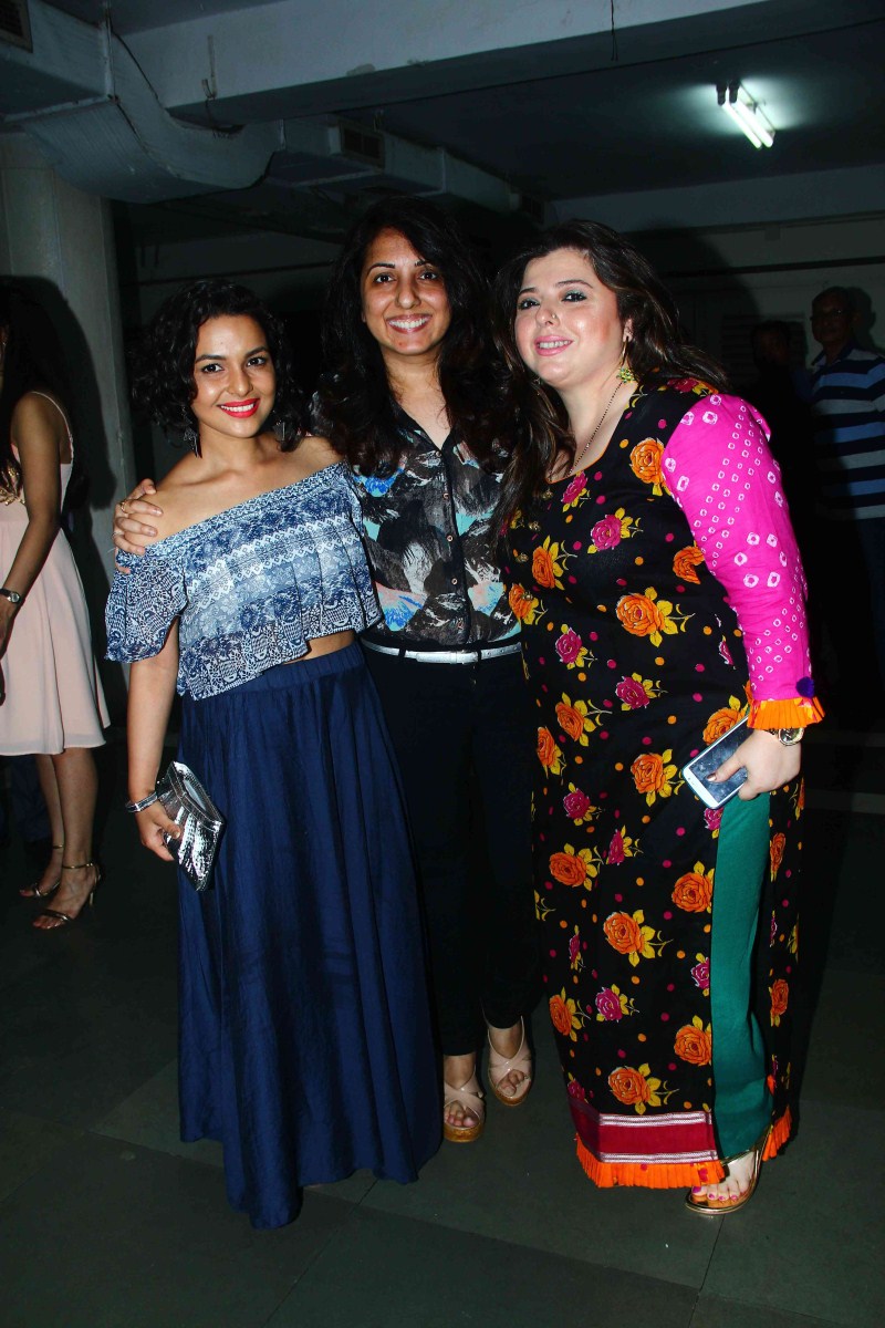 Celebs grace Munisha Khatwani's debut play Celebs grace Munisha Khatwani's debut play,Munisha Khatwani's debut play,Munisha Khatwani,actress Munisha Khatwani,Munisha Khatwani pics,Munisha Khatwani images,Munisha Khatwani photos,Munisha Khatwani stills