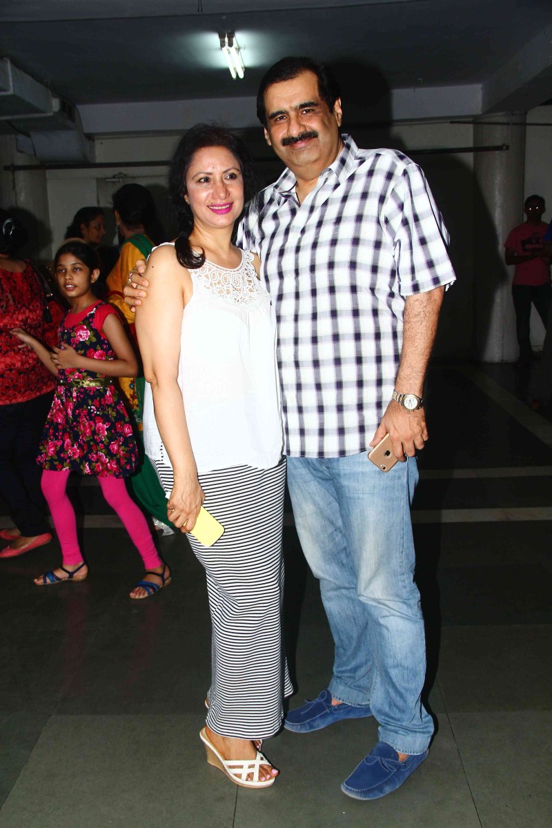 Celebs grace Munisha Khatwani's debut play Celebs grace Munisha Khatwani's debut play,Munisha Khatwani's debut play,Munisha Khatwani,actress Munisha Khatwani,Munisha Khatwani pics,Munisha Khatwani images,Munisha Khatwani photos,Munisha Khatwani stills