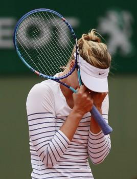 Maria Sharapova crashes out of French Open in Fourth Round
