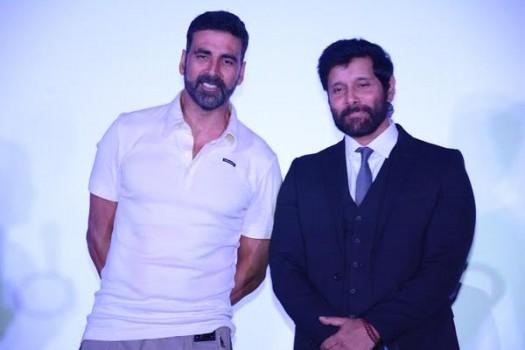 Vikram and Akshay Kumar Launches Big Deal TV Home Shopping Channel