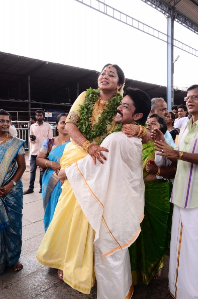 Harish and Doctor Abinaya Wedding Pictures Harish And Doctor Abinaya Wedding Pics,Harish And Abinaya Wedding Pics,actor Harish Wedding Pics,Harish Wedding images,Harish marriage,Harish marriage pics,Abinaya Wedding Pics,Abinaya Wedding images,Abinaya marriage pics,Abinaya marriage images,Harish an