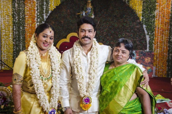 Actor Harish and Doctor Abinaya Wedding images Harish And Doctor Abinaya Wedding Pics,Harish And Abinaya Wedding Pics,actor Harish Wedding Pics,Harish Wedding images,Harish marriage,Harish marriage pics,Abinaya Wedding Pics,Abinaya Wedding images,Abinaya marriage pics,Abinaya marriage images,Harish an