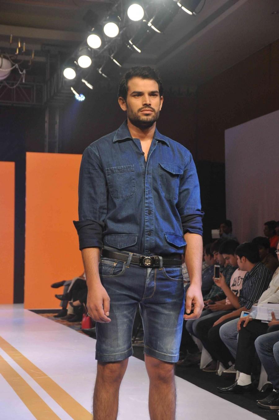Model Walks the Ramp during Denim Festive Show - Photos,Images,Gallery ...