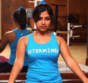 Amala Paul Working out in Gym