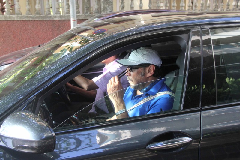 Tiger Shroff snapped at Bandra Jackie and Tiger Shroff snapped at Bandra,Jackie shroff,Tiger Shroff,Tiger Shroff snapped at Bandra,Jackie Shroff snapped at Bandra