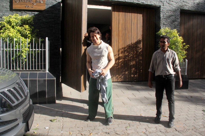 Jackie Shroff snapped at Bandra Jackie and Tiger Shroff snapped at Bandra,Jackie shroff,Tiger Shroff,Tiger Shroff snapped at Bandra,Jackie Shroff snapped at Bandra