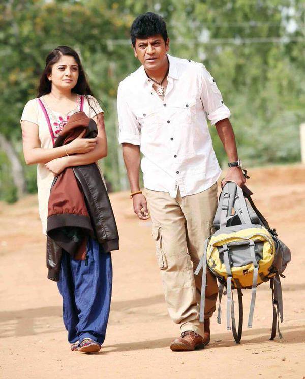 Shiva Rajkumar and Karunya Ram in Vajrakaya Movie Vajrakaya,kannada movie Vajrakaya,Shiva Rajkumar,Karunya Ram,Vajrakaya Movie Stills,Vajrakaya Movie pics,Vajrakaya Movie images,Vajrakaya Movie photos,Vajrakaya Movie pictures